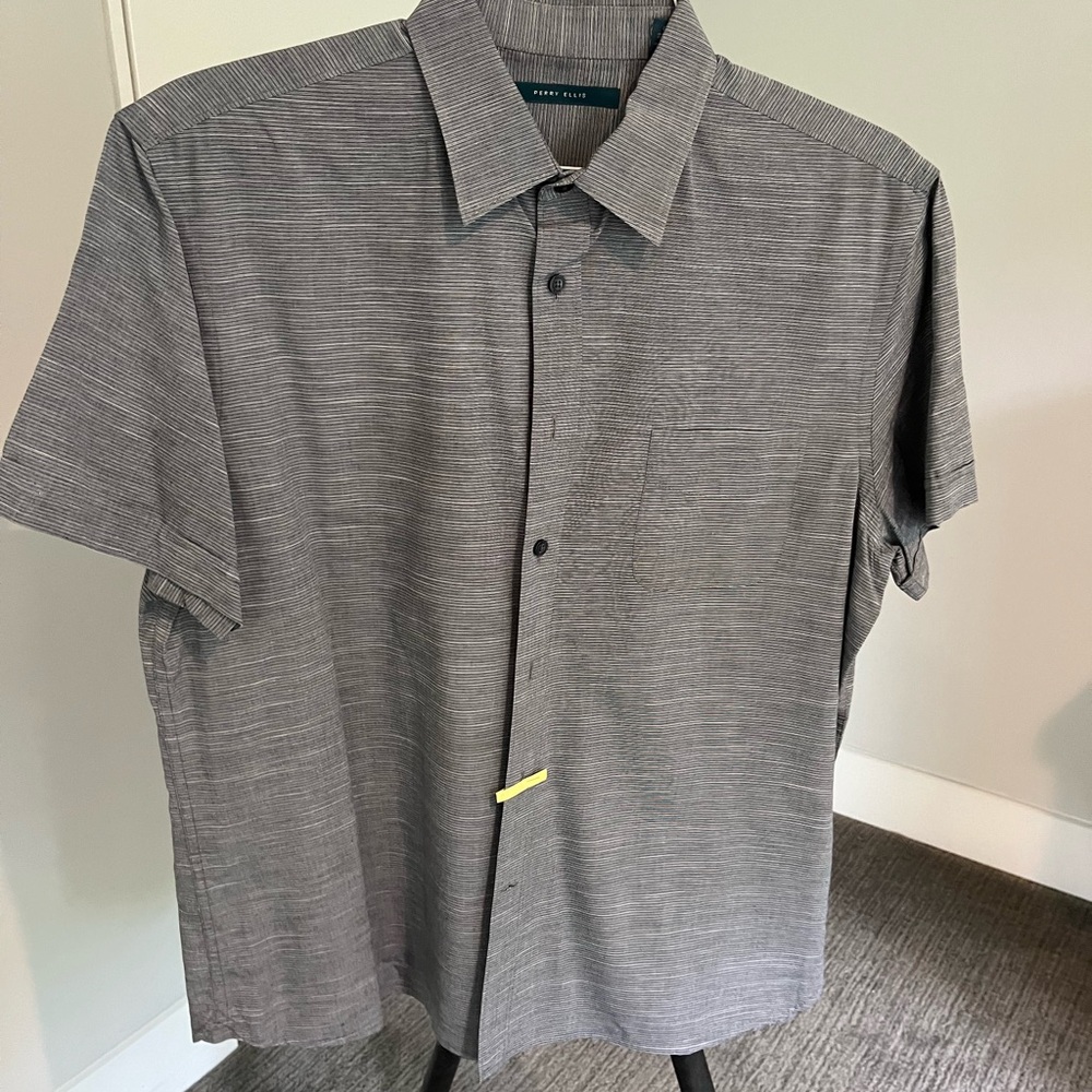 Perry Ellis Gray and White Pattern Casual Shirt